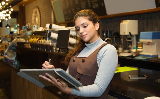 Seis dicas para melhorar a gestão de estoque do restaurante e evitar o prejuízo!